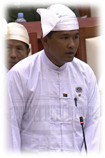 ဦးအေးနိုင် (ဆင်ပေါင်ဝဲ)